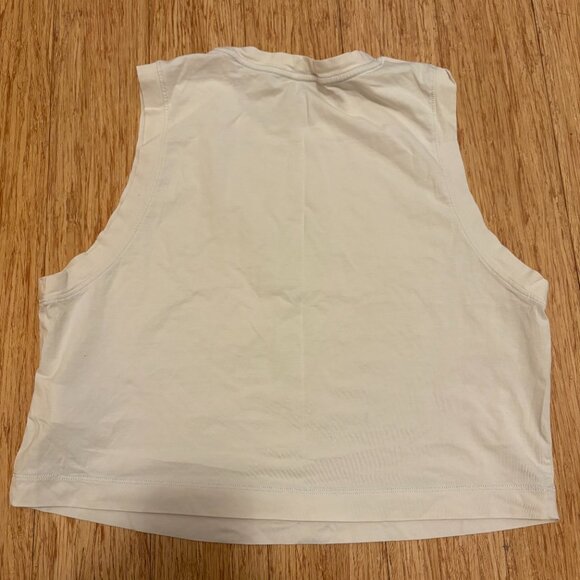 Vuori Womens Size Small Salt Crew Neck Cropped Feather Tank Top - Picture 2 of 7